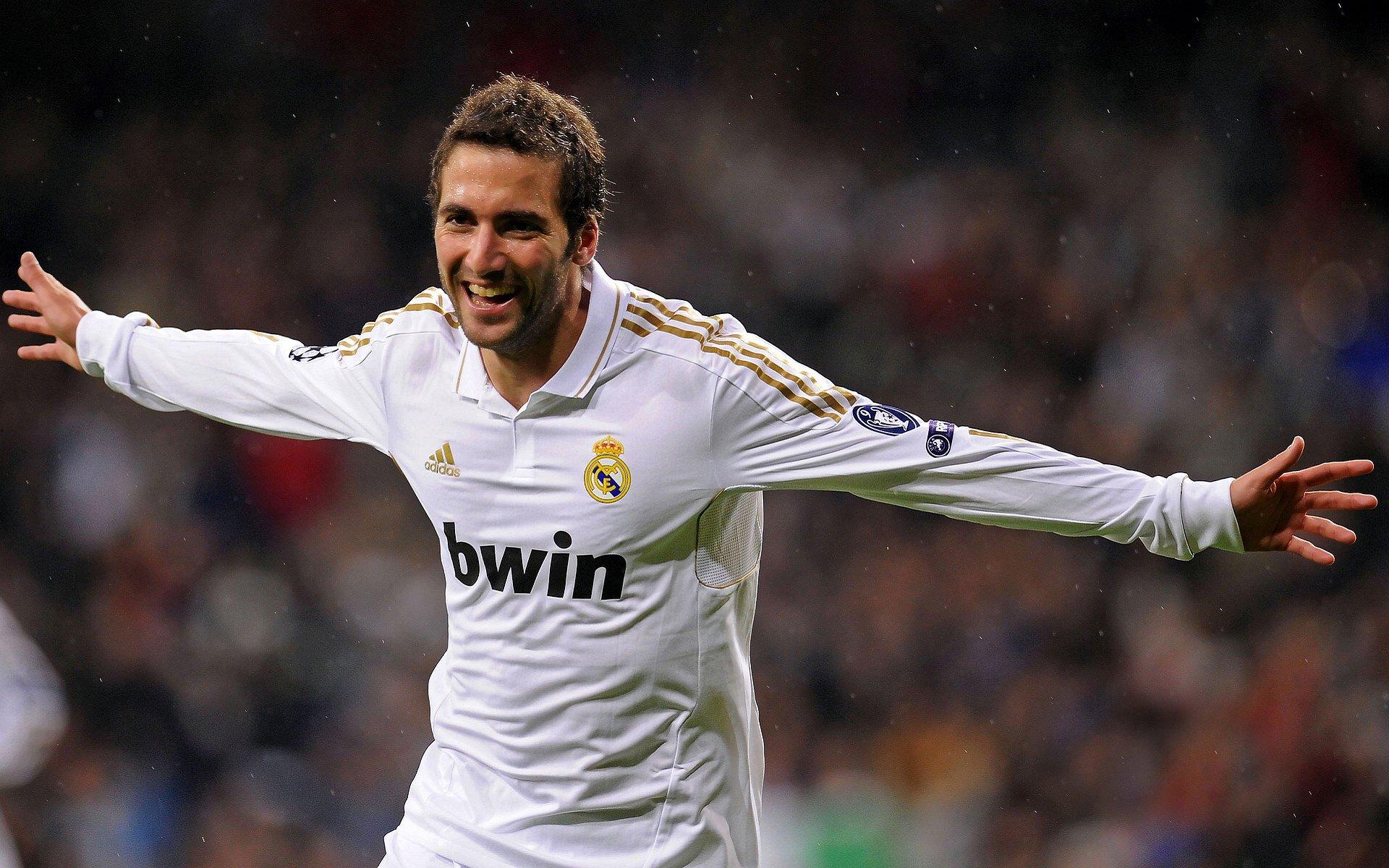 四大豪门争夺摩隆哥新星塞吉尔，转会费估值3000万欧元引关注